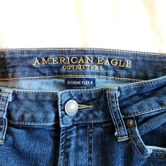 American Eagle 32/32 Extreme Flex 4 Lightly Worn Blue Jeans - Picture 2 of 3